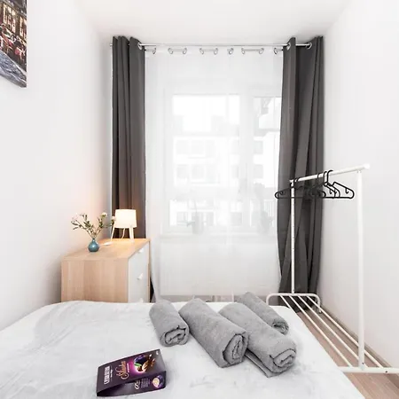 Project Comfort Apartament Potrzebna 55/130 Daire Varşova